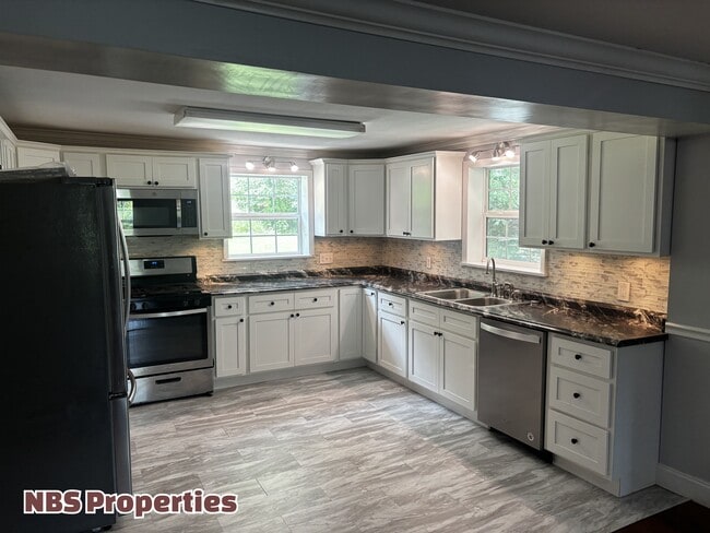Photo - 143 McCully Ln