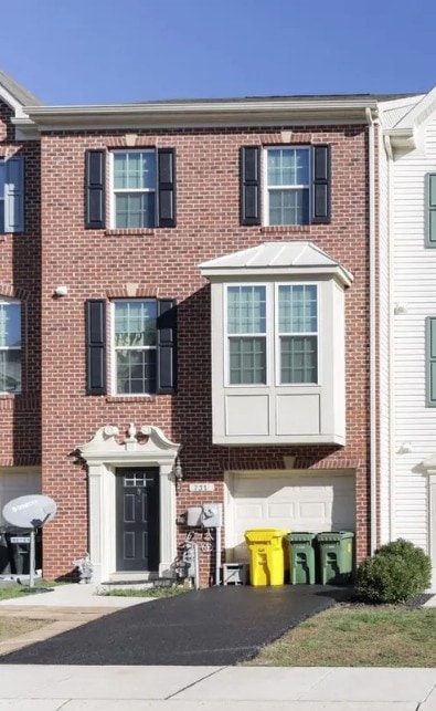 Photo - 731 Olive Wood Ln