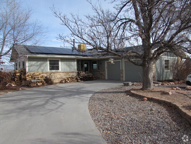 Building Photo - 914 Patricia Ct Rental