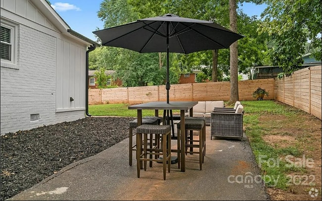 Building Photo - 3709 Sargeant Dr Rental