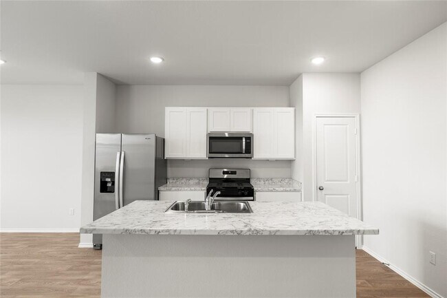 Photo - 131 Kendall Ln