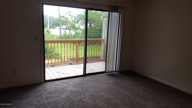 Photo - 292 W Towne Pl