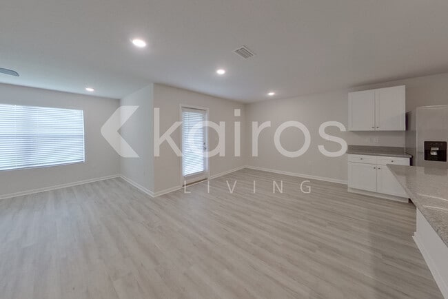 Photo - 134 Metalmark Dr