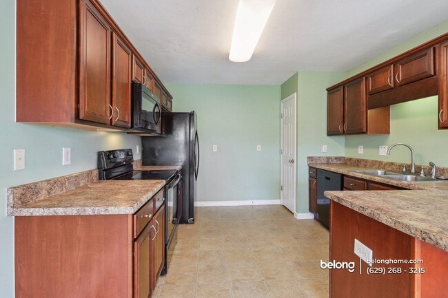 Photo - 404 Birdstone Dr