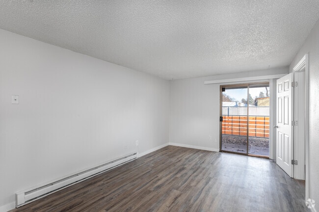 Living Room 1x1 - Park Place Apartments