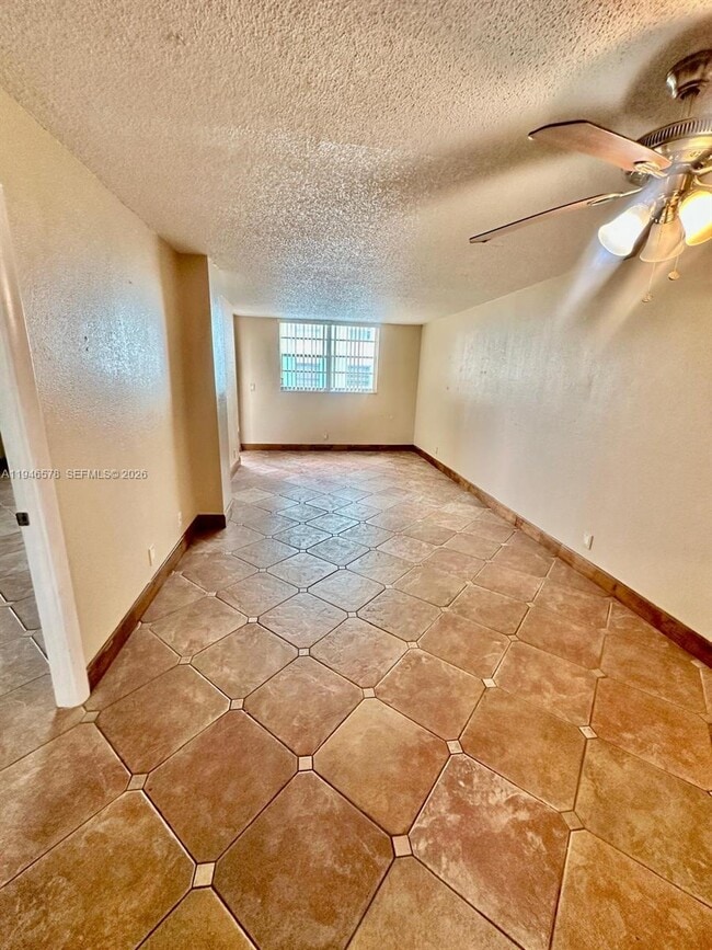 Photo - 2903 N Miami Beach Blvd Unit 708
