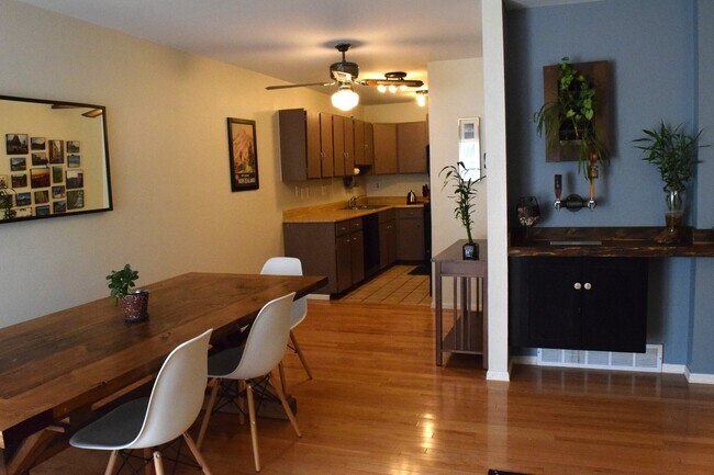 Photo - 3B/2.5B Updated Lafayette End-Unit Townhou...