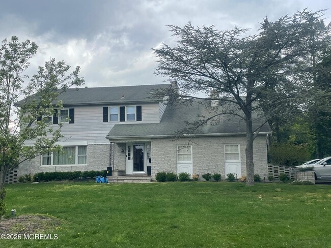 Building Photo - 81 Hollywood Ave