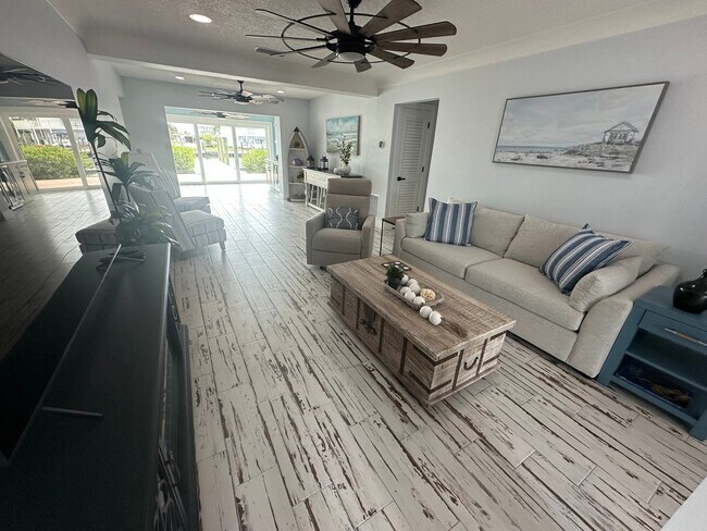 Photo - 17727 Long Point Dr