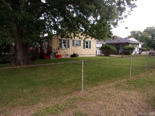 Photo - 30953 7 Mile