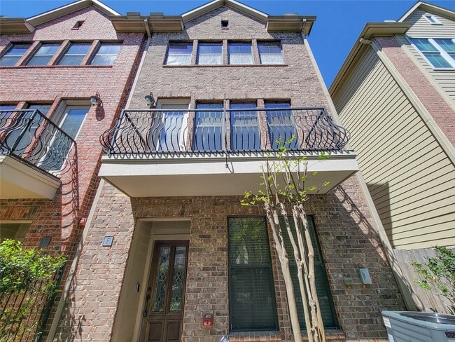 Photo - 2904 Chenevert St Unit F