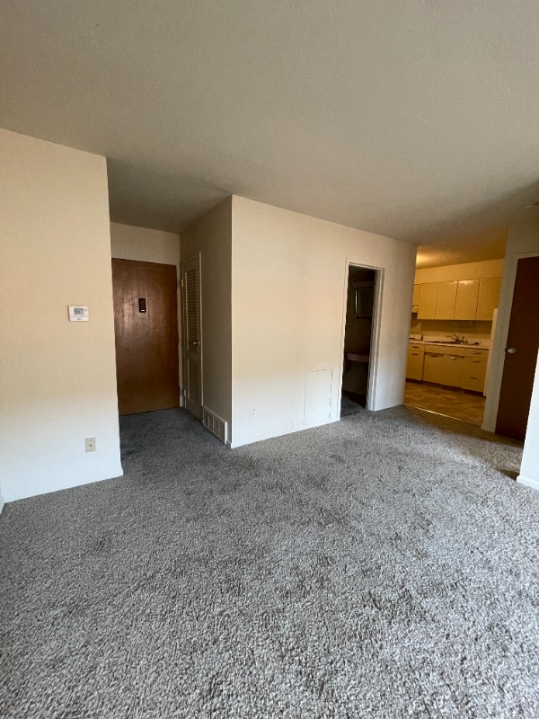 Photo - 1350 King Ave Unidad 105