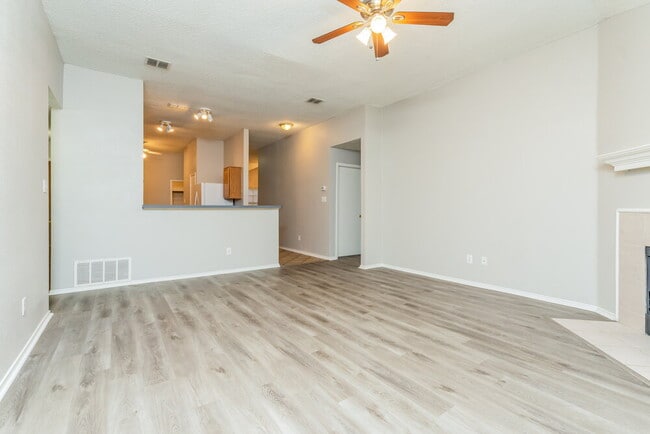 Photo - 813 Edgehill Rd
