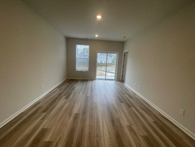 Photo - 1720 Manuka Ln