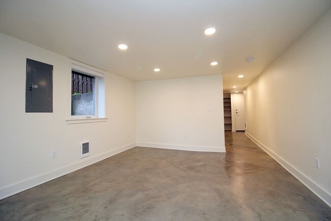 Photo - 3734 SE 26th Ave Unit B