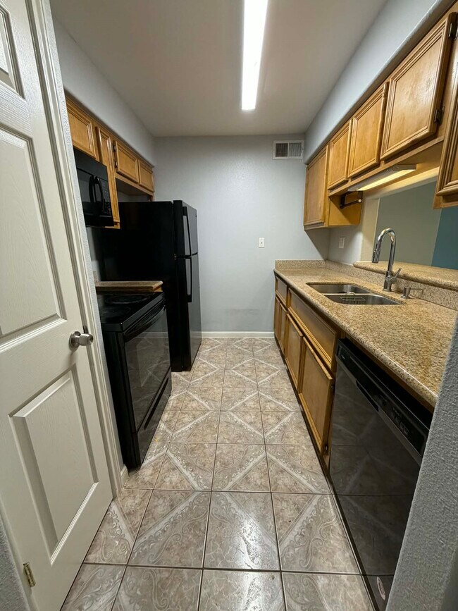 Photo - 215 Postoffice St Unit 605