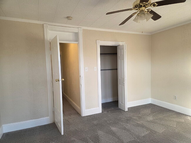 Photo - "Charming 3-Bed Sanctuary in Lebanon – Your Cozy Haven Awaits!"