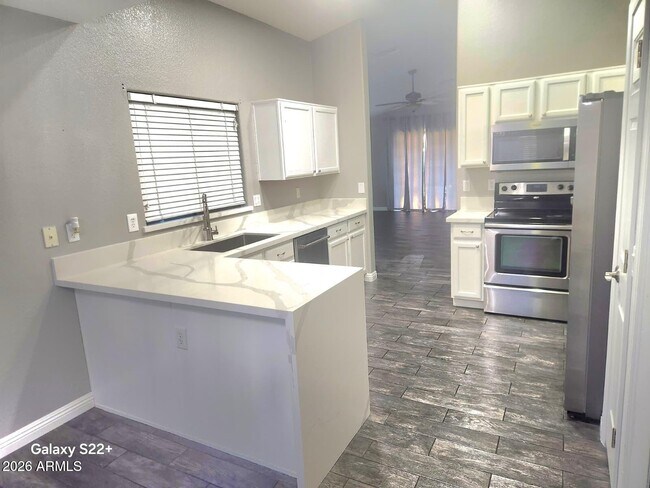 Photo - 3101 W Louise Dr