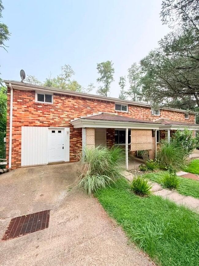 Photo - 472-474-474 Guylyn Dr Unidad 472 Guylyn