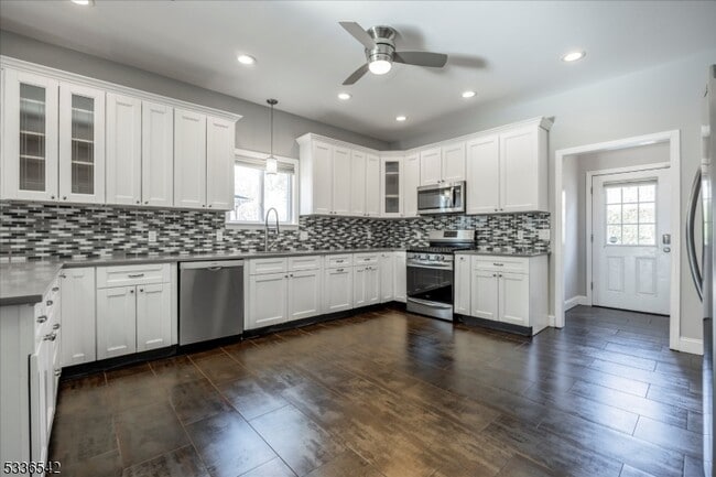 Photo - 132 N Fullerton Ave