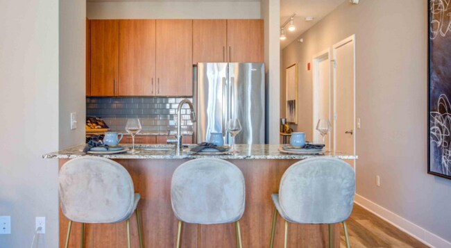 Photo - 447 N State St