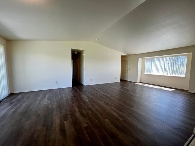 Photo - 5301 Tumac Dr
