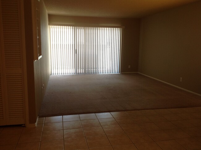 Living Room - 25715 Hogan Dr Condo Unit B11