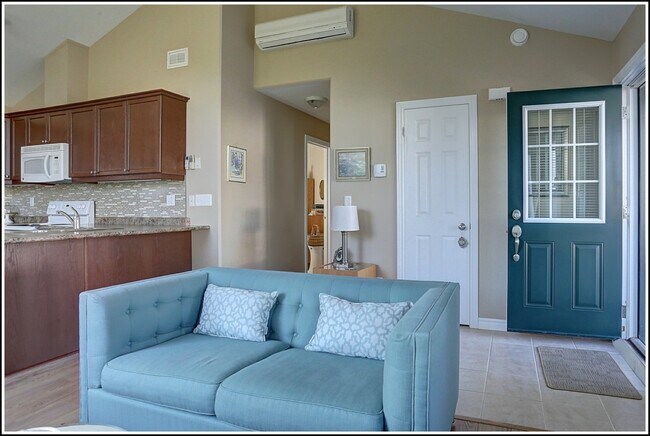 Photo - 325 Densmore Rd