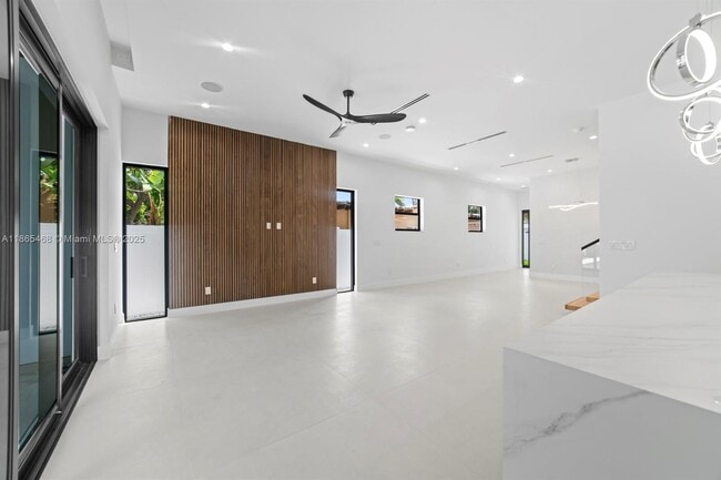 Photo - 1320 NE 16th Ave