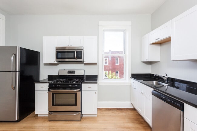 Photo - 901 N Mozart St Unit 3