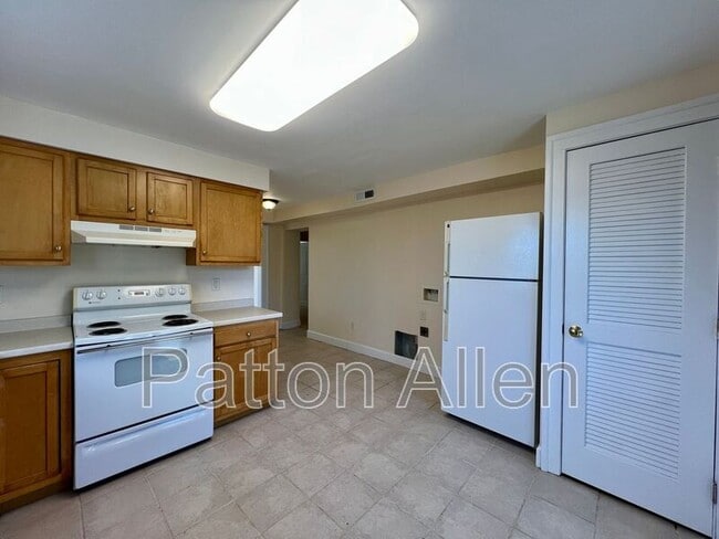 Photo - 334 Barnard Ave