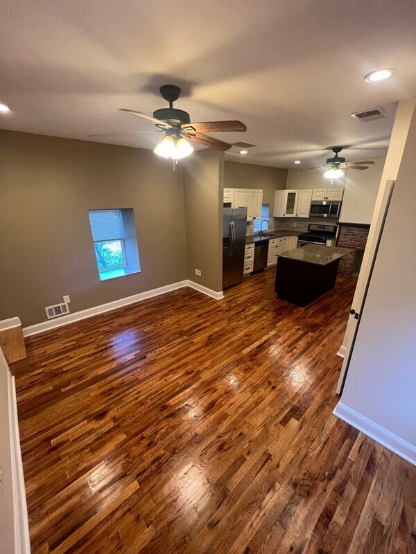 Photo - 10 Woodmont Rd