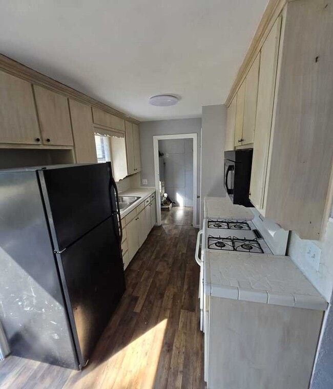 Photo - 310 S Wickham St