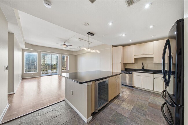 3505 Sage Rd Unit 1003
