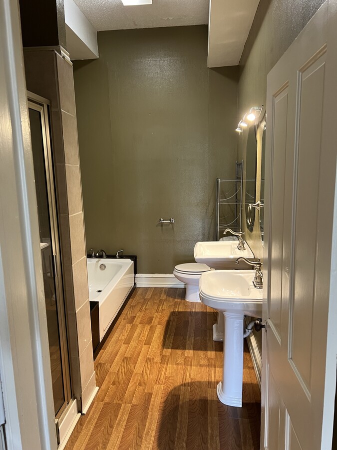 1008a Milam - 1008a Milam