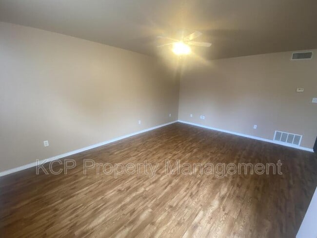 Building Photo - 815 N 48th St Rental