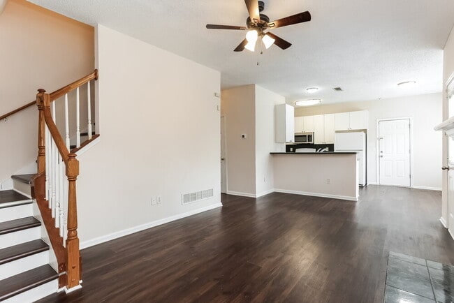 Photo - 5929 Rosie Ln SE