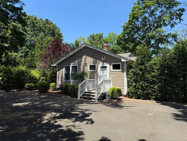 Building Photo - 116 Long Island Ave Rental