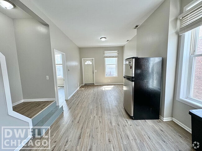 Building Photo - 2133 S Fairfield Ave Unit 1 Rental