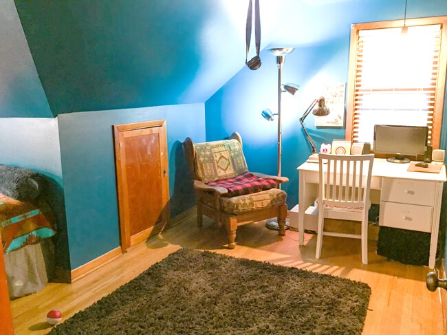 Photo - 4844 N Iroquois Ave