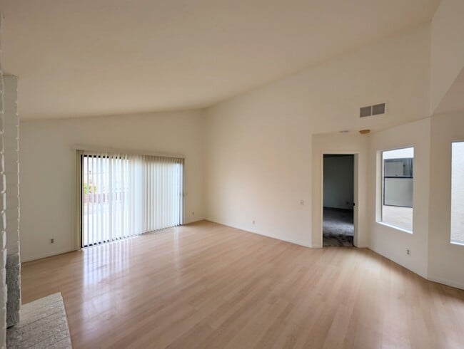 Photo - Single Story 2 Bedroom/2 Bathroom in Carls...