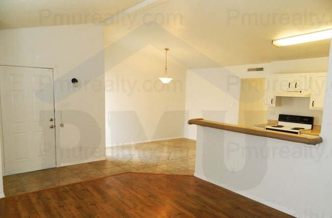 Photo - AVAILABLE NOW!!! Very Nice 3 Bedroom Dalla...