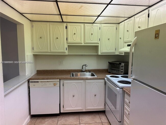 Photo - 253 S Cypress Rd Unit 214