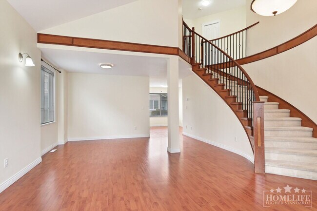 Photo - 3-Bedroom, 3.5-Bathroom home Unit 28