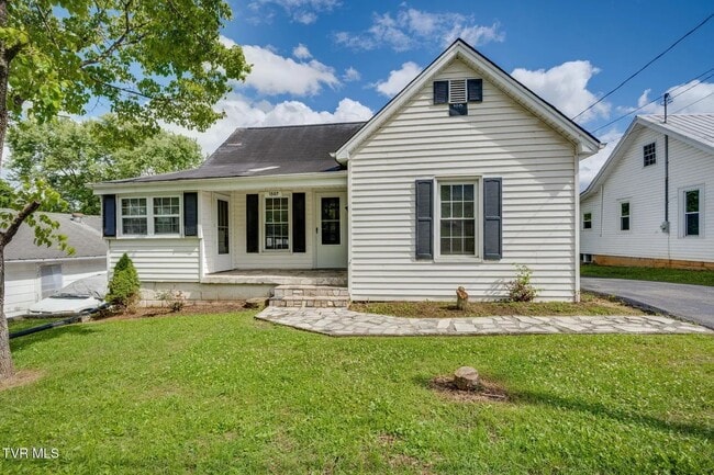 Building Photo - 1507 Massachusetts Ave