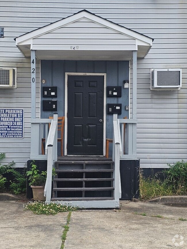 Building Photo - 420 Pendleton St Unit 420 D Pendleton St Rental