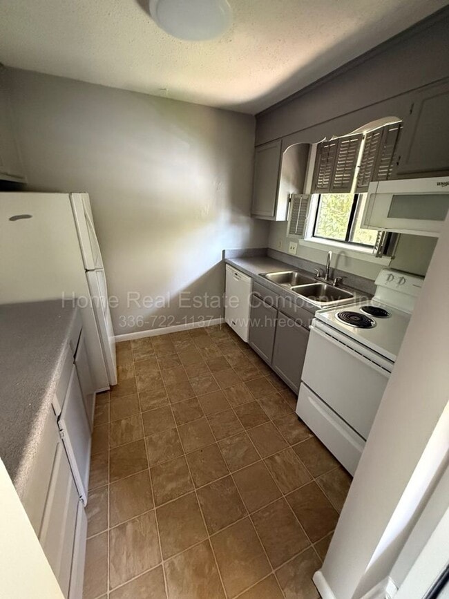 Photo - 184 Driftwood Ln Unit 1