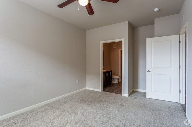 2BR, 2BA - Chatfield - 5151