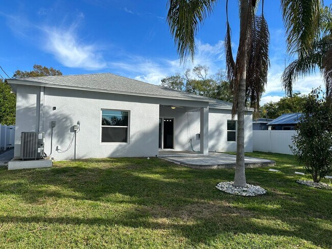 Photo - Newer Single Family Home 3-2-2 Seminole