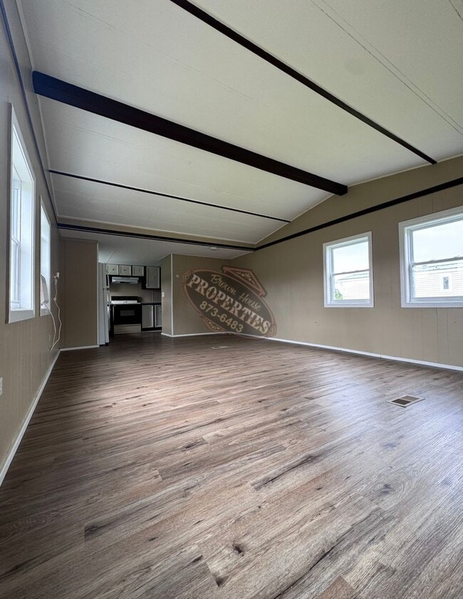 Photo - 1604 Hill Rd